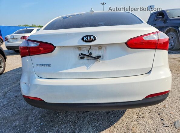 KNAFK4A68G5533965 2016 KIA FORTE White Widok z tyłu