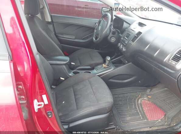 KNAFK4A6XG5595366 2016 KIA FORTE Red Front interior view