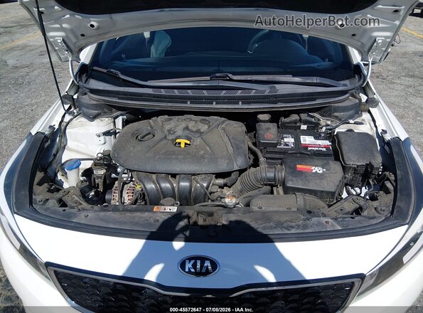 KNAFK5A80H5668088 2017 KIA FORTE White Вид ззаду