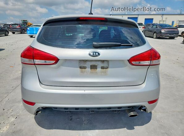 KNAFK5A89H5668736 2017 KIA FORTE Серебряный Вид сзади