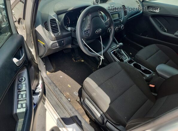 KNAFK5A89H5668736 2017 KIA FORTE Серебряный Вид панели приборов