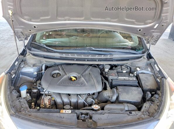 KNAFX4A67G5598291 2016 KIA FORTE Gray Rear interior view