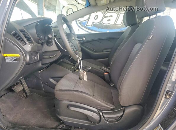 KNAFX4A67G5598291 2016 KIA FORTE Gray Front interior view