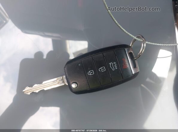 KNAFX4A68G5594749 2016 KIA FORTE Gray Vista del salpicadero