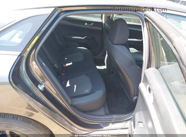KNAG24J70T5478600 2026 KIA K5 Gray VIN კოდის სტიკერის ხედი