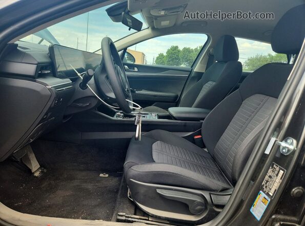 KNAG24J7XT5481312 2026 KIA K5 Gray Front interior view