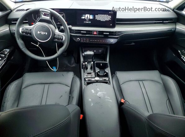 KNAG34J75S5336478 2025 KIA K5 Blue Widok deski rozdzielczej