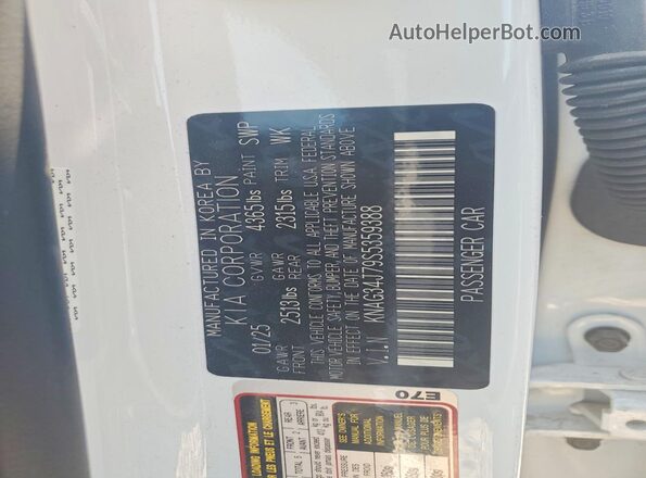 KNAG34J79S5359388 2025 KIA K5 White Widok naklejki z numerem VIN