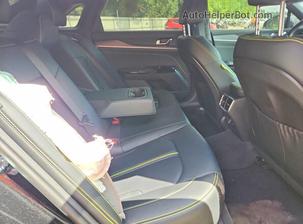 KNAG44J83T5437171 2026 KIA K5 Black Vista de los asientos traseros