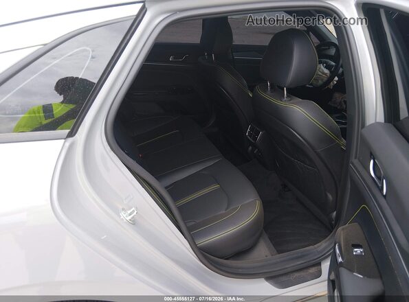 KNAG44J84T5404969 2026 KIA K5 Gray Vista de la etiqueta del VIN