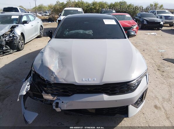 KNAG44J84T5404969 2026 KIA K5 Gray Vista del salpicadero