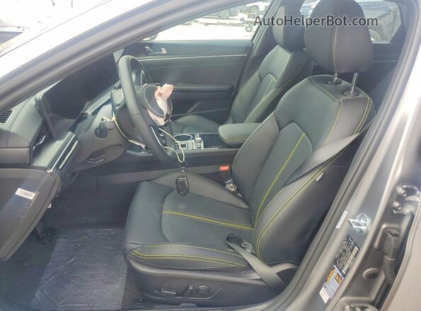 KNAG44J89T5448997 2026 KIA K5 Gray Front interior view