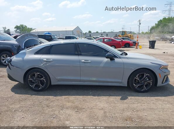 KNAG64J71S5378167 2025 KIA K5 Gray Vista interior trasera