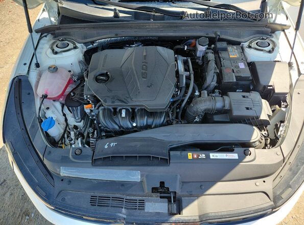 KNAG64J72S5293533 2025 KIA K5 White Սալոնի հետևի տեսք