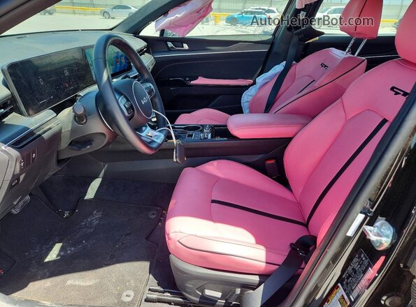 KNAG64J75T5408966 2026 KIA K5 Black Вид салону спереду
