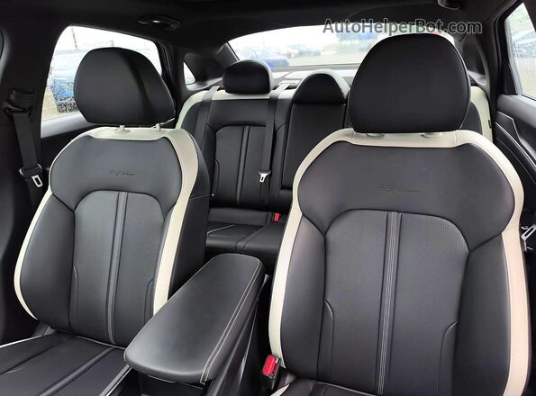 KNAG64J77S5283466 2025 KIA K5 Blue Vista de los asientos traseros