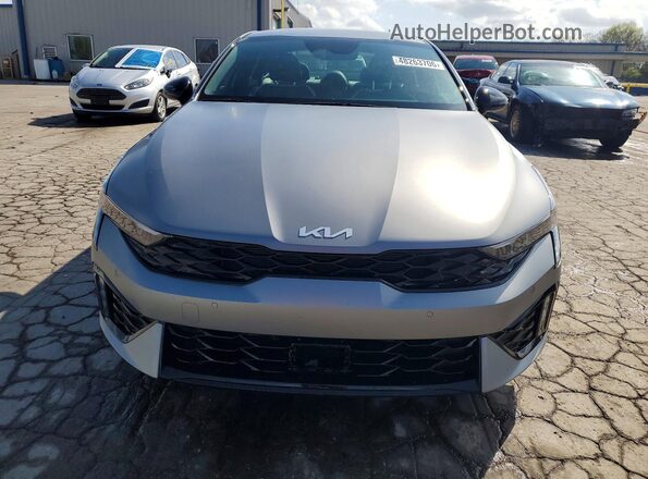 KNAG64J77T5449082 2026 KIA K5 Silver Widok z przodu