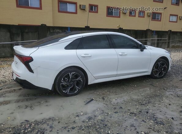 KNAG64J78S5384502 2025 KIA K5 White Հետևի աջ