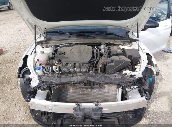 KNAG64J79S5307248 2025 KIA K5 White უკანა ხედი