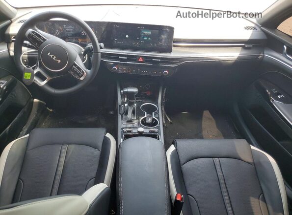 KNAG64J79T5402085 2026 KIA K5 Red Вид панелі приладів