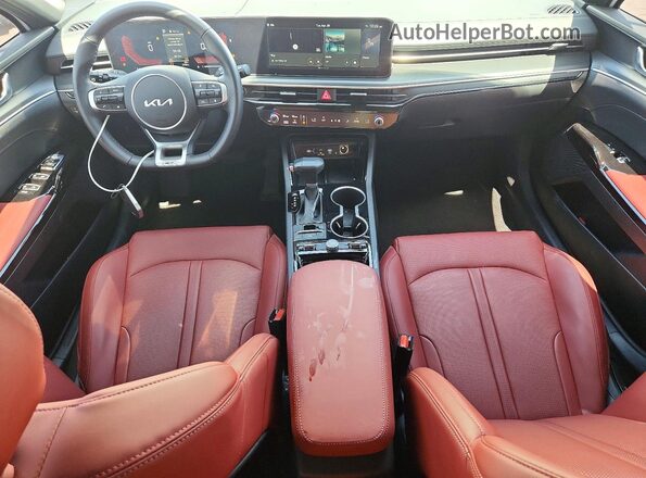 KNAG64J7XT5456088 2026 KIA K5 White Dashboard view