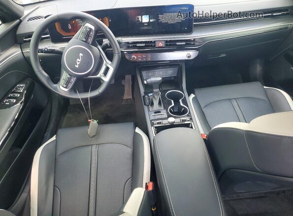 KNAG64J7XT5458262 2026 KIA K5 Черный Вид панели приборов
