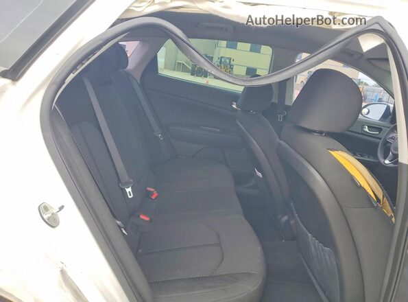 KNAGT4L34G5074342 2016 KIA OPTIMA White უკანა სავარძლების ხედი