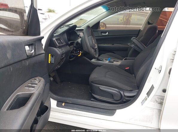 KNAGT4L36G5103274 2016 KIA OPTIMA White Widok wnętrza z przodu