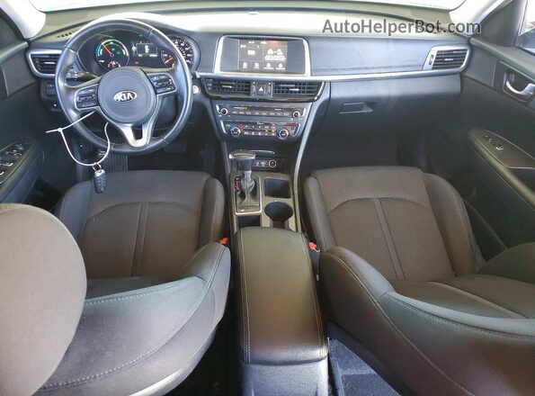 KNAGT4LE7J5023278 2018 KIA OPTIMA Серебряный Вид панели приборов