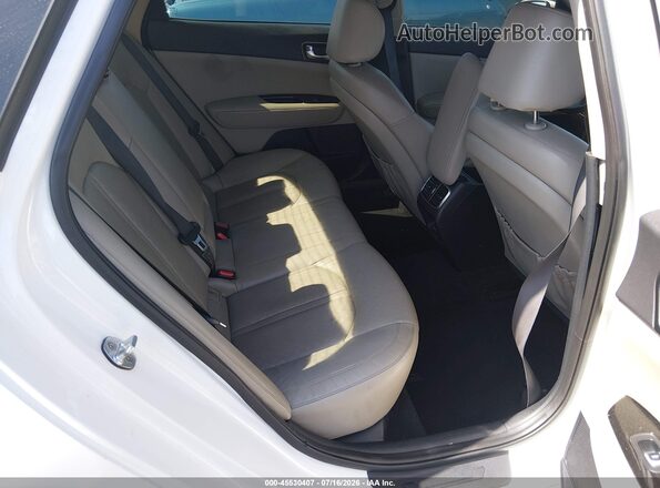 KNAGU4LE3H5012558 2017 KIA OPTIMA HYBRID White VIN კოდის სტიკერის ხედი