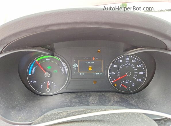 KNAGU4LE4J5022697 2018 KIA OPTIMA Red Вид щитка приладів