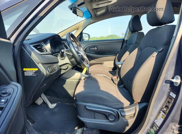 KNAHT8A34G7160771 2016 KIA RONDO Blue Widok wnętrza z przodu