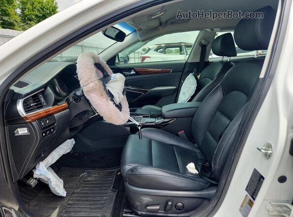 KNALB4J11K5164446 2019 KIA CADENZA White Front interior view