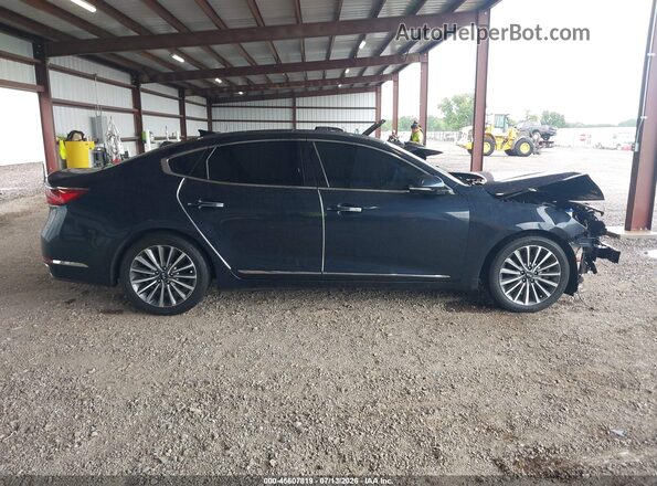 KNALC4J11J5119356 2018 KIA CADENZA Black Rear interior view
