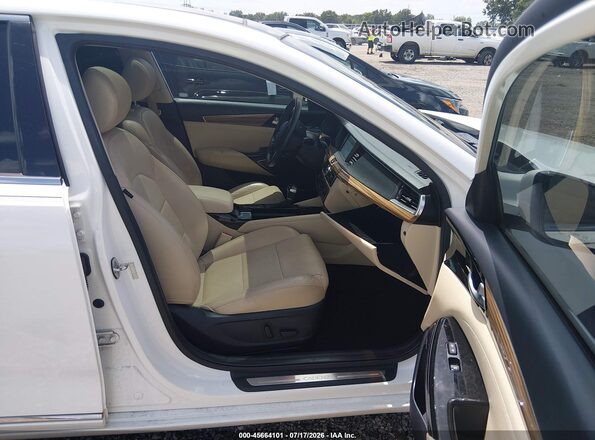 KNALC4J11J5123858 2018 KIA CADENZA White წინა სალონის ხედი