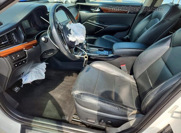 KNALC4J12H5093859 2017 KIA CADENZA White Вид салону спереду
