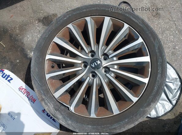 KNALC4J13H5062572 2017 KIA CADENZA Silver Սարքավորումների վահանակի տեսք