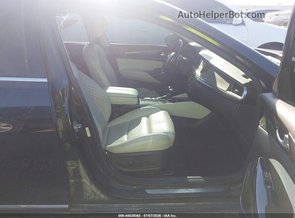 KNALC4J13J5097263 2018 KIA CADENZA Black Front interior view