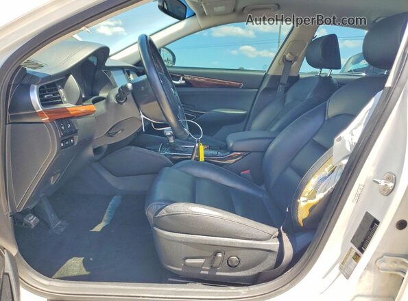 KNALC4J14H5072818 2017 KIA CADENZA White Widok wnętrza z przodu