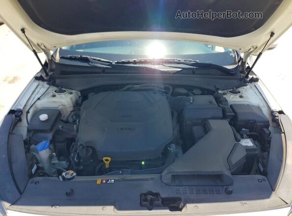 KNALC4J14H5072818 2017 KIA CADENZA White Widok wnętrza z tyłu