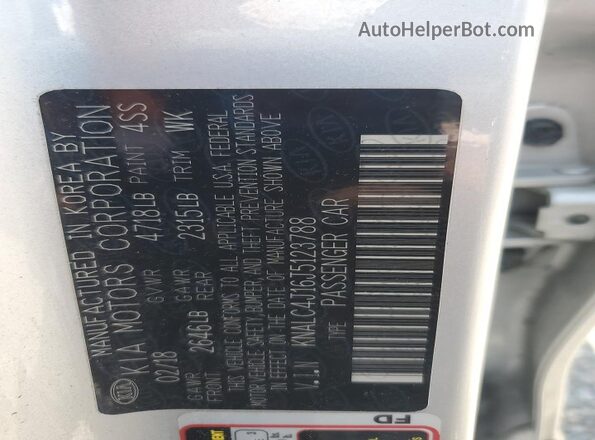 KNALC4J16J5123788 2018 KIA CADENZA Silver VIN կոդի պիտակի տեսք