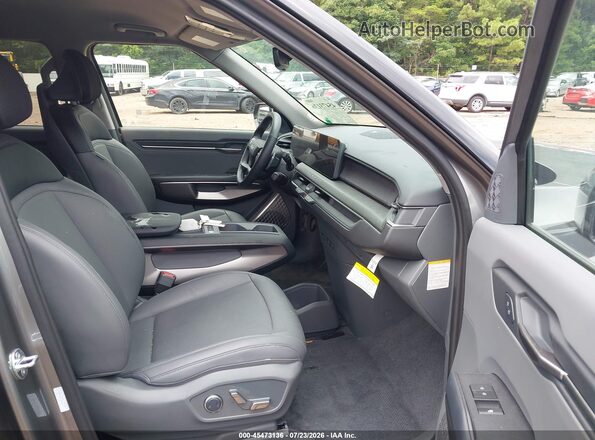 KNDAB5S18R6032903 2024 KIA EV9 Black წინა სალონის ხედი