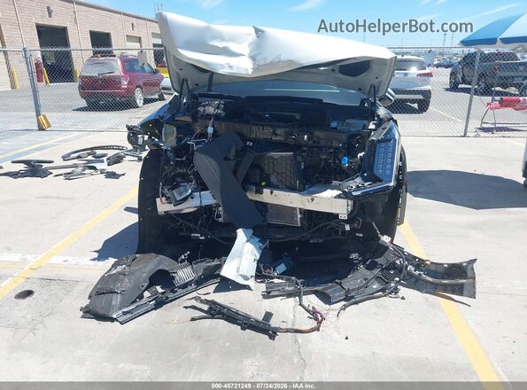 KNDADFS53R6039440 2024 KIA EV9 Light Blue Front view