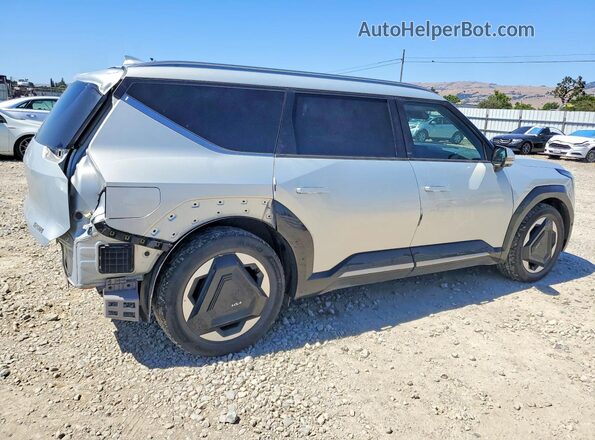 KNDADFS54R6027345 2024 KIA EV9 Silver Rear right