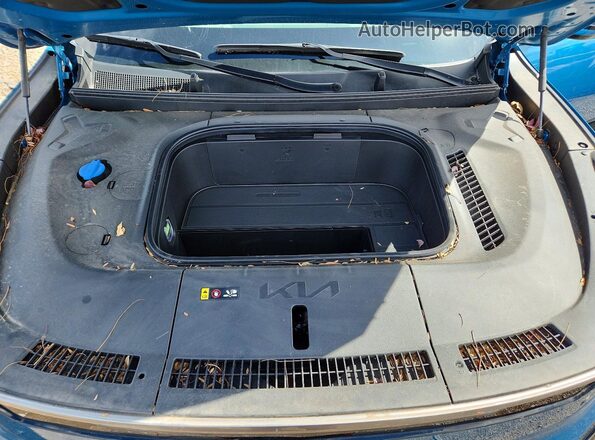 KNDADFS59R6033027 2024 KIA EV9 Blue Engine compartment view