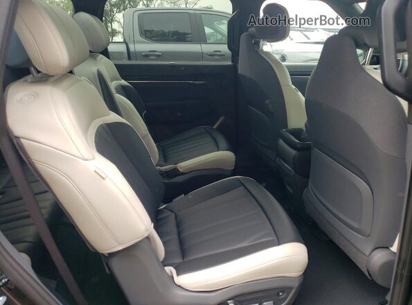 KNDAEFS5XR6020316 2024 KIA EV9 Black Rear interior view