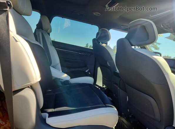 KNDAEFS5XR6022406 2024 KIA EV9 Серый Вид задней части салона