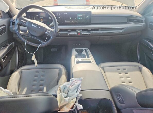 KNDAFFS50R6024288 2024 KIA EV9 Black Առջևի վահանակի տեսք