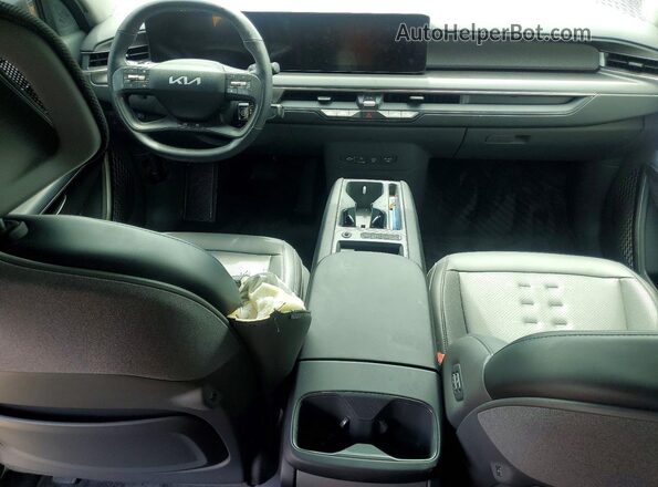 KNDAFFS53R6033700 2024 KIA EV9 Charcoal Вид панелі приладів