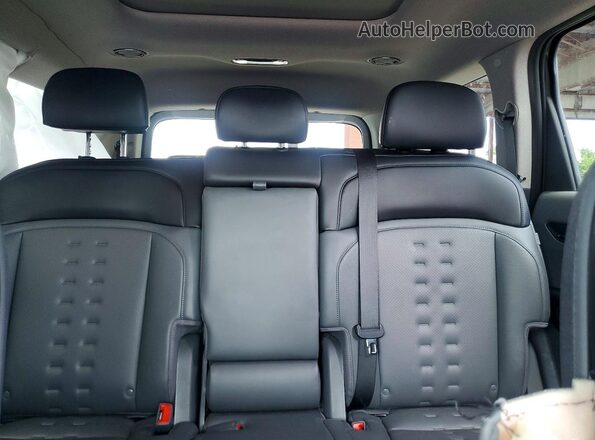 KNDAFFS53R6033700 2024 KIA EV9 Charcoal Вид задніх сидінь